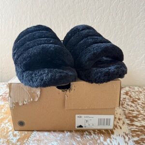 🖤 UGG Fluff Yeah Shearling Slide – Black 🖤  Size 7